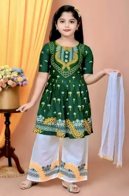 Safir Dresses Girls Festive & Party Kurta, Churidar & Dupatta Set(Pink Pack of 1)