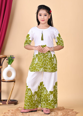 DRESSESDREAM Girls Casual Kurta and Pyjama Set(Green Pack of 1)