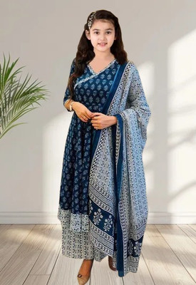 Various Vault Girls Casual Churidar and Dupatta Set(Green Pack of 1)