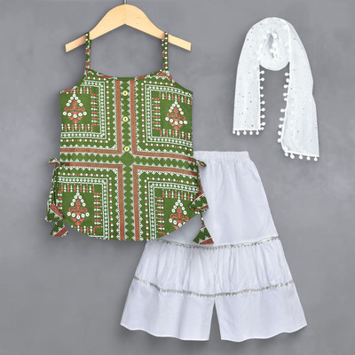 mustmom Baby Girls Festive & Party Kurta, Pyjama & Dupatta Set(Maroon Pack of 1)