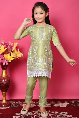 firstchoice creation Girls Casual Kurta and Pyjama Set(Green Pack of 1)
