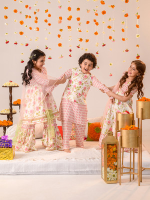 Pspeaches Girls Festive & Party Kurta, Pyjama & Dupatta Set(White Pack of 1)