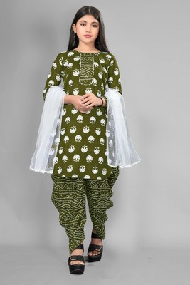 Suhanafashion Girls Casual Kurta, Dhoti Pant & Dupatta Set(Green Pack of 1)