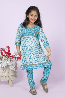 Little Dreams Girls Festive & Party Kurta and Pyjama Set(Green Pack of 1)