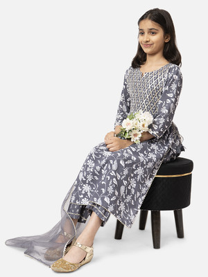 CHANDRAWAT Girls Festive & Party Kurta, Pyjama & Dupatta Set(Grey Pack of 1)