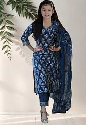 Various Vault Girls Casual Churidar and Dupatta Set(Blue Pack of 1)