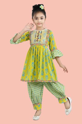 Tasrika Girls Festive & Party Dhoti & Kurta Set(Green Pack of 1)