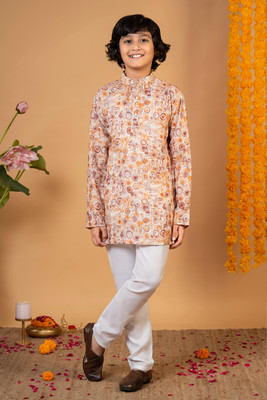 BT DEZINES Boys Festive & Party, Wedding Kurta and Pyjama Set(Multicolor Pack of 1)