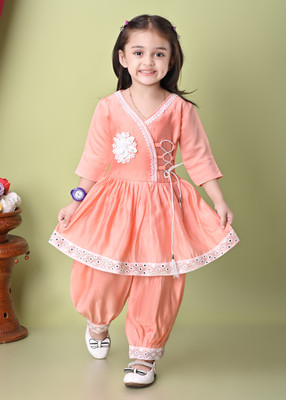 KGNDR Girls Festive & Party Kurta and Pyjama Set(Orange Pack of 1)