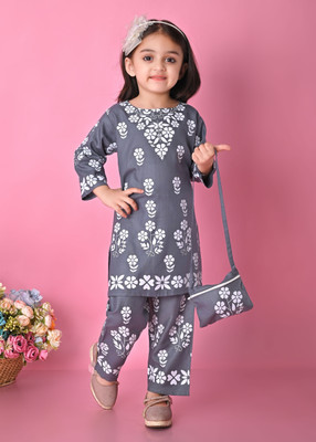 hallokidzz Girls Festive & Party, Formal, Casual, Wedding Kurta and Pyjama Set(Pink Pack of 1)
