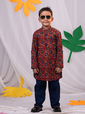 VASTRAMAY Boys Casual Kurta and Pyjama Set(Orange Pack of 2)