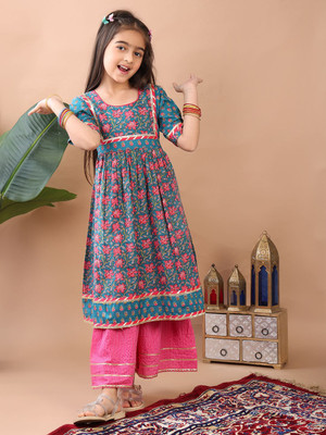 Kinder Kids Girls Casual Kurta and Palazzo Set(Green Pack of 1)