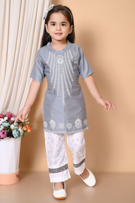 nahiradress Girls Festive & Party Kurta and Trouser Set(Grey Pack of 1)