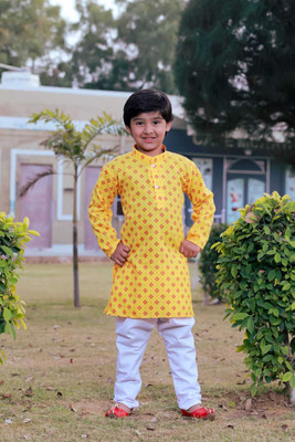 LABELZERO Boys Festive & Party Kurta and Pyjama Set(Yellow Pack of 1)