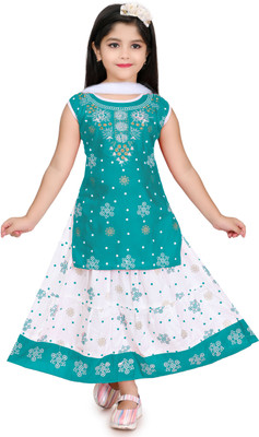 NISSAN CREATIONS Girls Casual Kurta and Skirt Set(Dark Green Pack of 1)