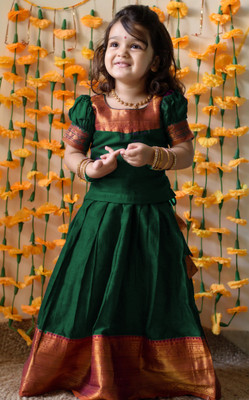 Fabcartz Girls Lehenga Choli Ethnic Wear Embellished Lehenga Choli(Dark Green, Pack of 1)