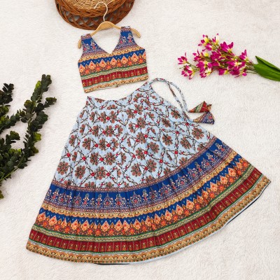 Looker Fab Girls Lehenga Choli Ethnic Wear Embellished Lehenga & Crop Top(Blue, Pack of 1)