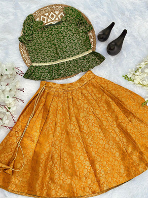 Trijal Fab Indi Girls Lehenga Choli Ethnic Wear Self Design Lehenga Choli(Green, Pack of 1)
