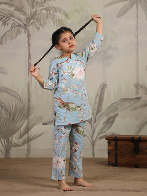 Sanskrutihomes Girls Printed Green Night Suit Set