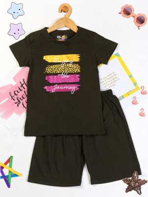 PAMPOLINA Kids Nightwear Girls Printed Cotton Blend(Dark Green Pack of 1)