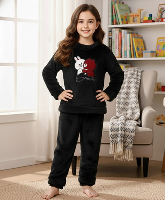 Keenuu Kids Nightwear Boys & Girls Self Design Fleece Blend(Black Pack of 1)