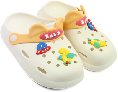 Neska Moda Boys & Girls Sling Back Clogs(White , 5-6 Years)