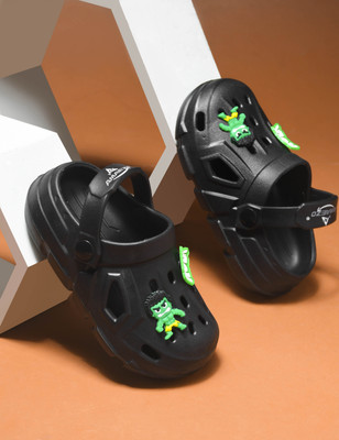 amaezo Boys & Girls Slip-on Clogs(Black , 8-9 YEARS)