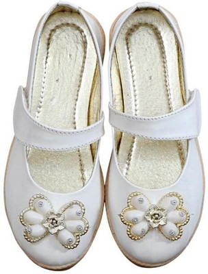 Ideal COLLECTION Girls Velcro Flats(White , 3.5 Years)