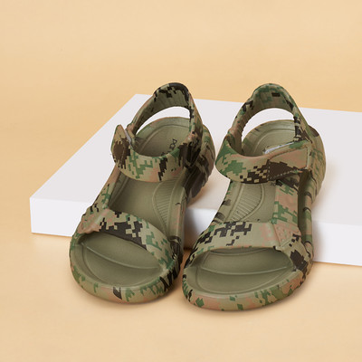 Pantaloons Junior Boys Slip-on Clogs(Grey , 16 Years and Above)