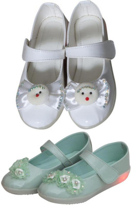 New Collection Girls Velcro Flats(Multicolor , 1 - 2 Years)