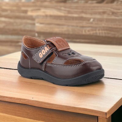 Miss & Chief Boys & Girls Velcro Strappy Sandals(Brown , 15 - 20 Months)