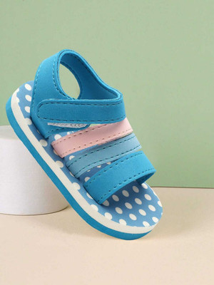 Yk Boys & Girls Velcro Thong Sandals(White , 1.5 - 2 Years)