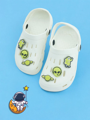 Yellow Bee Boys Slip-on Clogs(White , 8-8.5 Years)