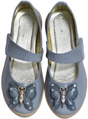 Ideal COLLECTION Girls Velcro Flats(Grey , 3 - 3.5 Years)