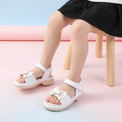 RIM FOOTWEAR Hello Kitty Girls Velcro Wedges(White , 6-6.5 Year)