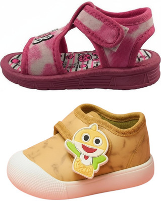 FEETPER Boys & Girls Slip-on Sports Sandals(Pink , 3-3.5 Years)