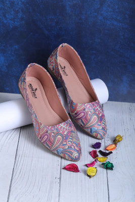 Moonwalk Girls Slip-on Mule(Slip ons)(Pink , 8-9 Year)