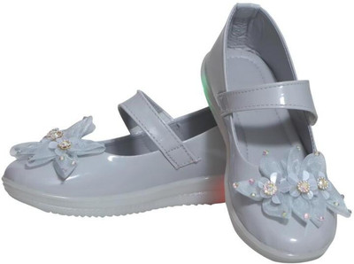 New Collection Girls Velcro Flats(Grey , 5.5-6 Years)