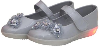 Ideal COLLECTION Girls Slip-on Flats(Grey , 6.5 Years)