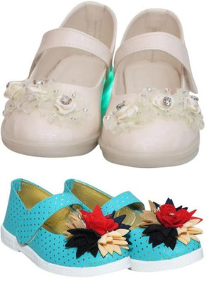 New Collection Girls Velcro Flats(Multicolor , 1 - 2 Years)