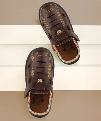 rotation Boys & Girls Velcro Flats(Brown , 2-2.5 YEARS)
