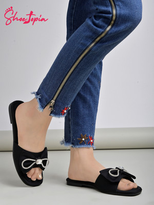 SHOETOPIA Girls Slip-on Flats(Black , 14-15Y)