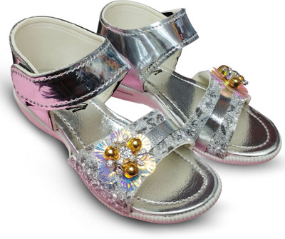 TrendStation Girls Velcro Strappy Sandals(Silver , 6-6.5 Years)