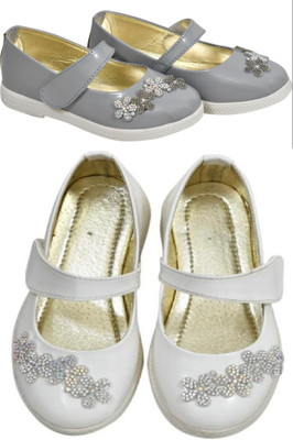 New Collection Girls Velcro Flats(Multicolor , 1.5-2Years)