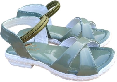 New latest Girls Slip-on Toe Ring Sandals(Green , 5.5-6)