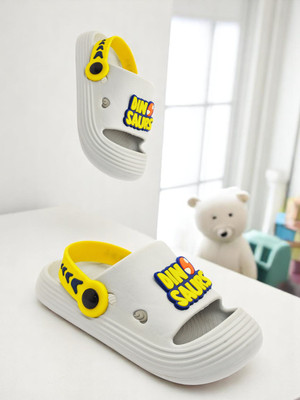 TRV Boys & Girls Slip-on Clogs(White , 4-5 Years)