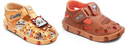 LEVOT Boys & Girls Velcro Strappy Sandals(Multicolor , 2-2.5 YEARS)