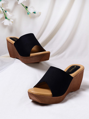 TRASE Women Wedges(Black , 6)