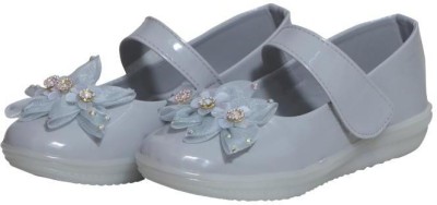 peakplay Girls Slip-on Flats(Grey , 9 - 10 Years)