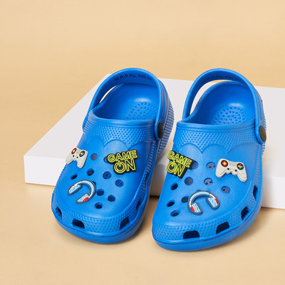 Pantaloons Junior Boys Slip-on Clogs(Blue , 16 Years and Above)